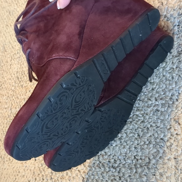 Clarks Booties - Picture 3 of 3